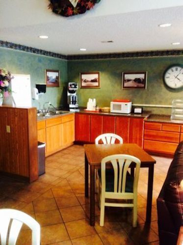 Forty Club Inn Deerwood Bagian luar foto